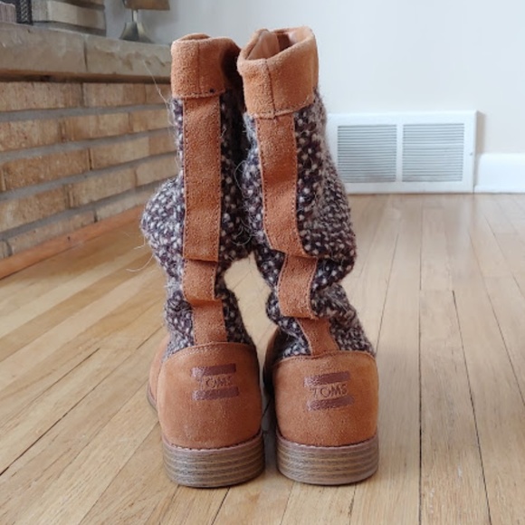 TOMS Tan/Brown Boots - Picture 5 of 6